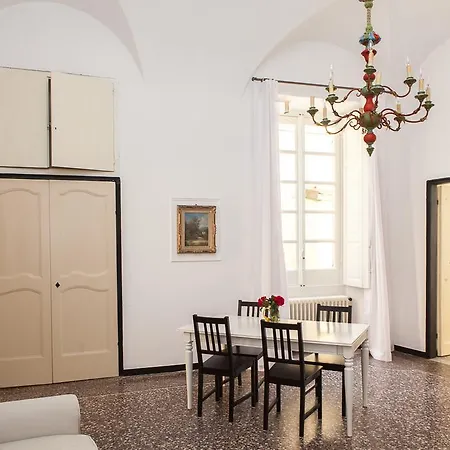 Casa Carducci - Spacious Historical Home Close To The Beach Imperia Extérieur photo