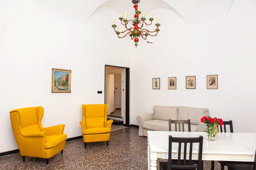 Casa Carducci - Spacious Historical Close To The Holiday home Imperia